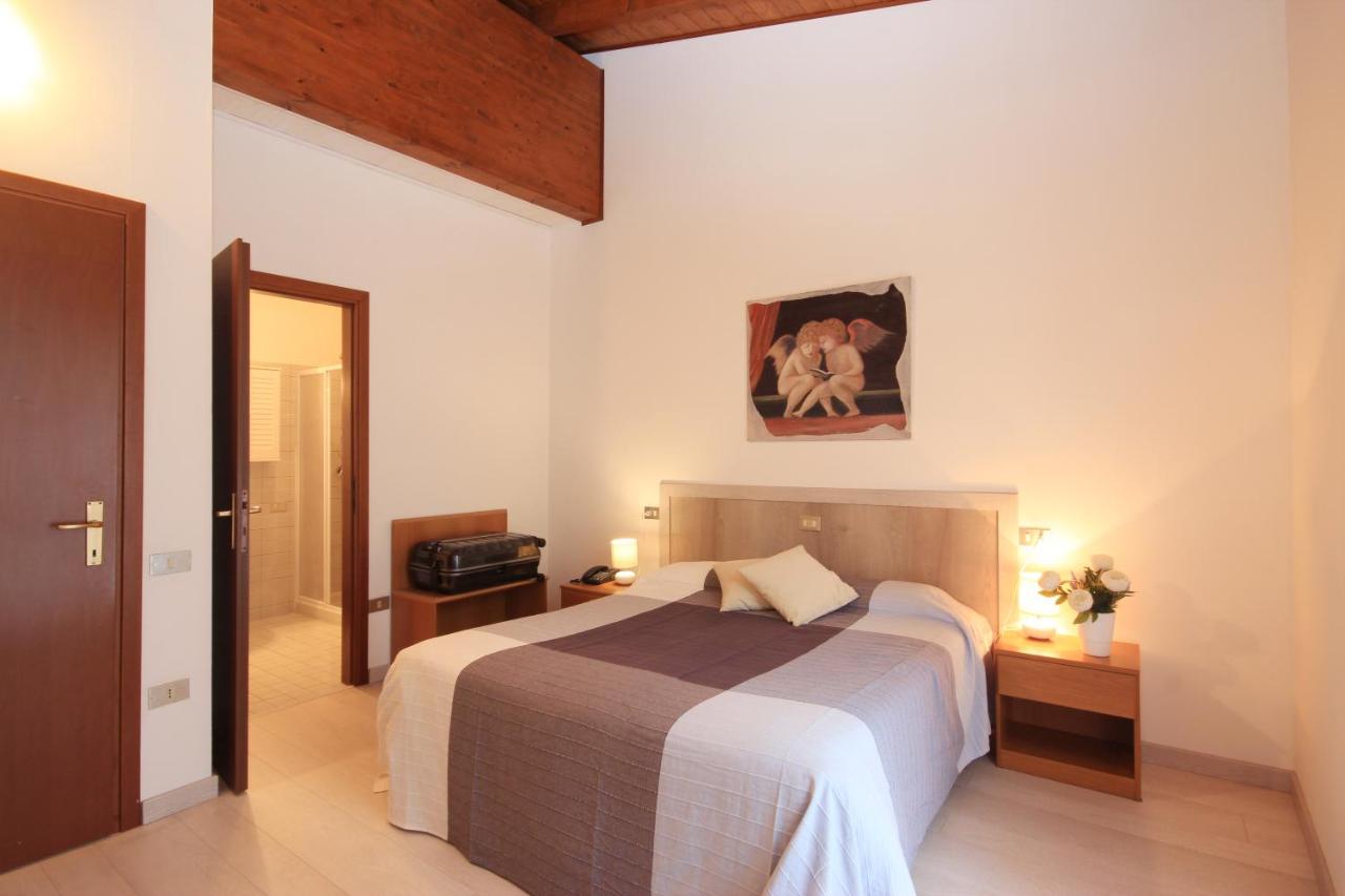 B&B Gardone Riviera - Hotel Colomber - Bed and Breakfast Gardone Riviera