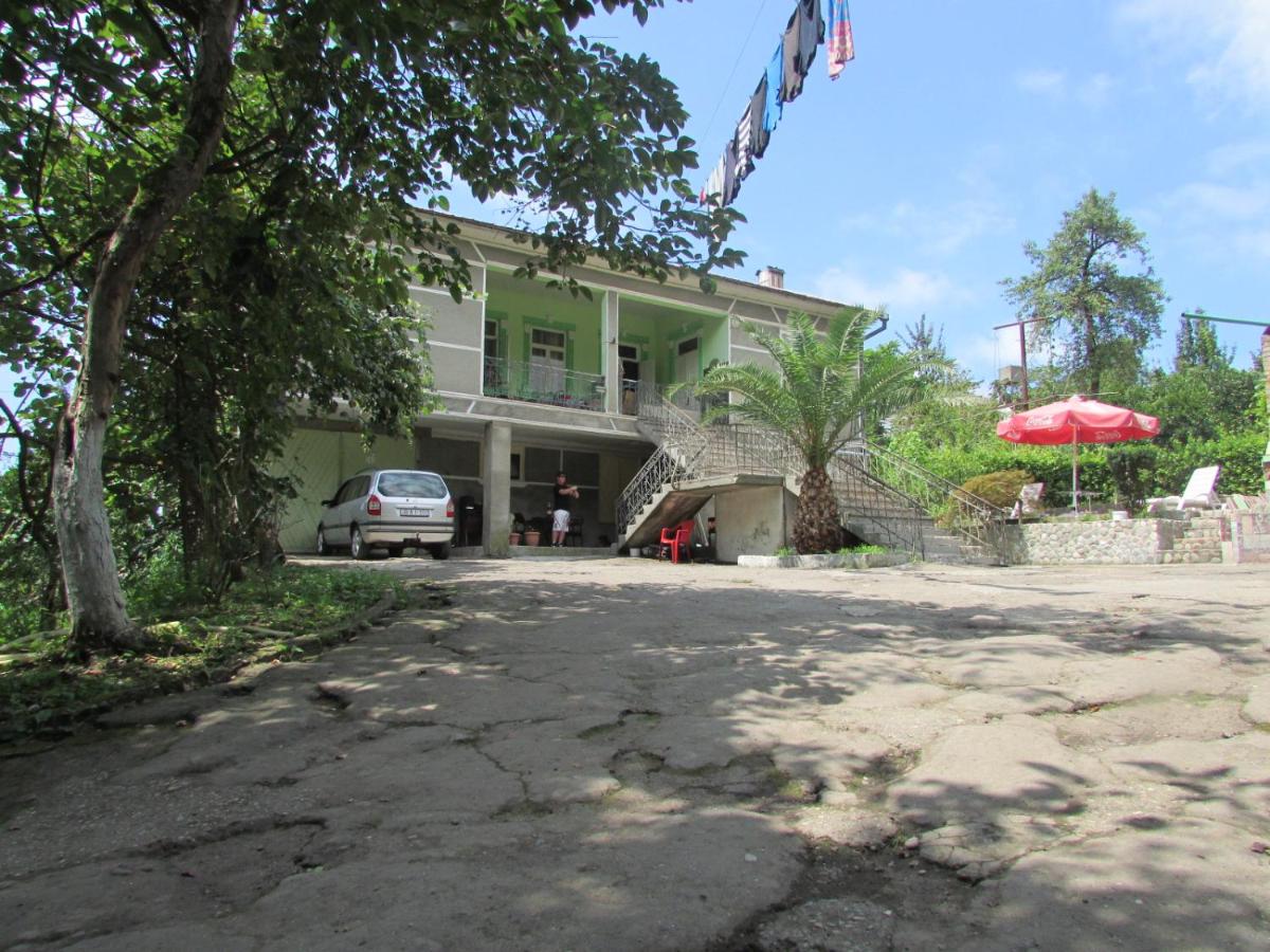 Joni Guest House - Ferienwohnung Batumi