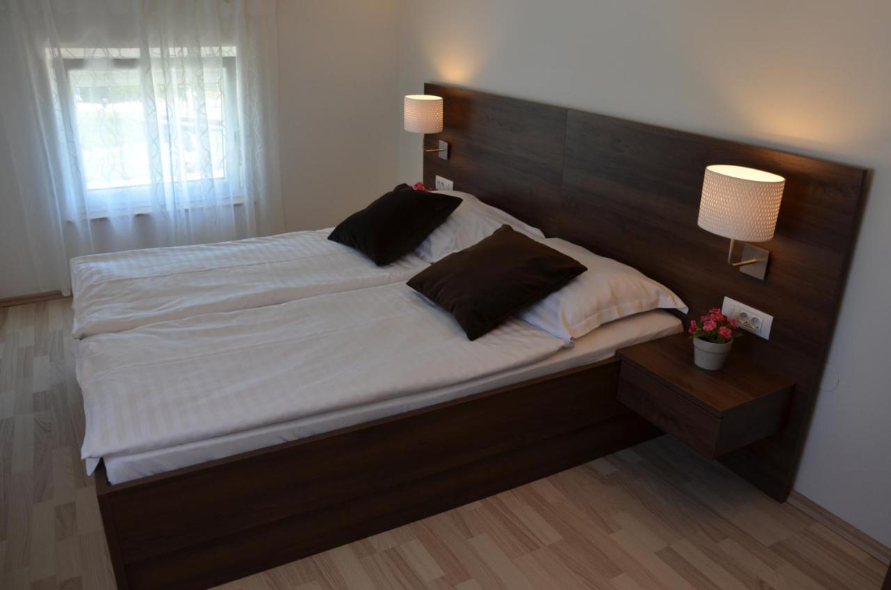 Apartments Mango II - B&B Baška