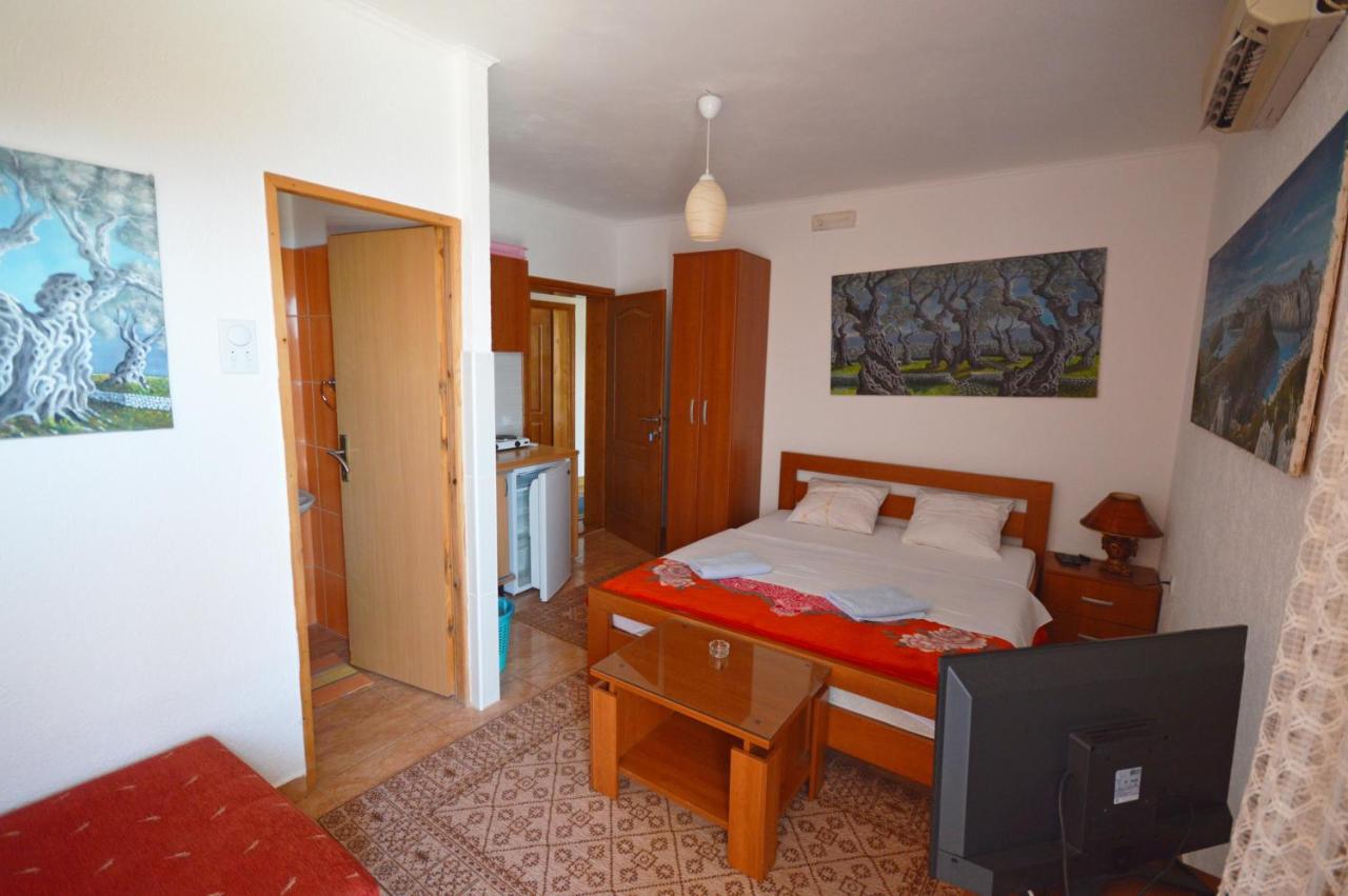 Studio with Sea View