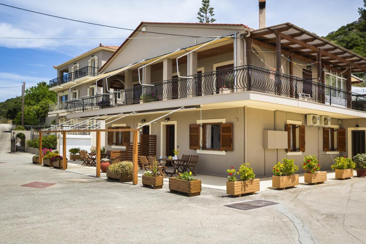 Two-Bedroom Apartment (5 Adults)