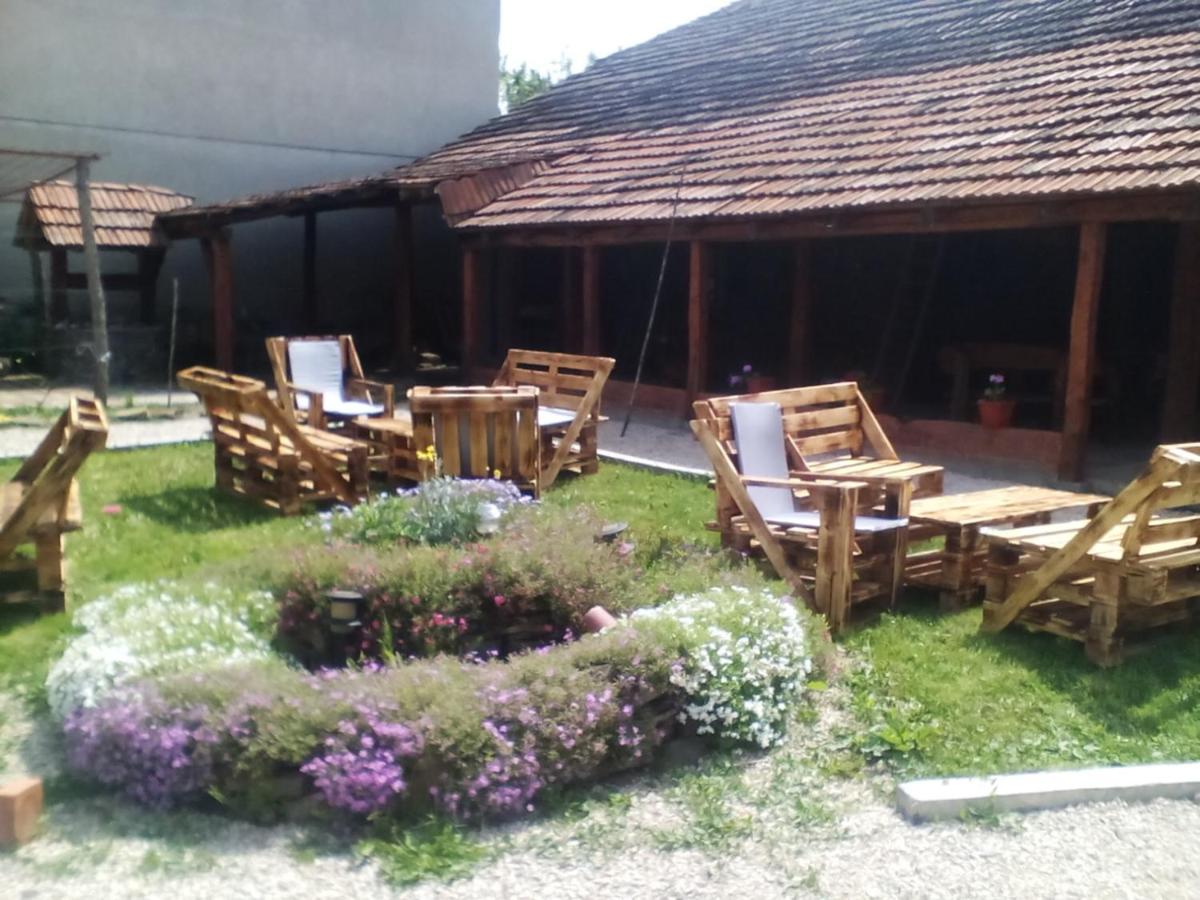 B&B Jalovik Izvor - Stara Planina Vila Vesela kuca - Bed and Breakfast Jalovik Izvor