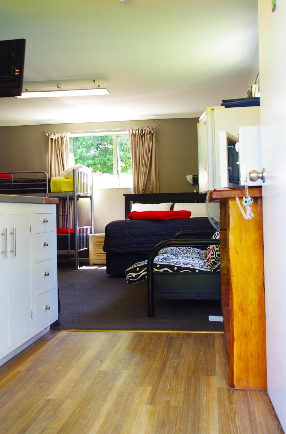Chalet2 57 Kumara Village,  Gateway To West Coast 4