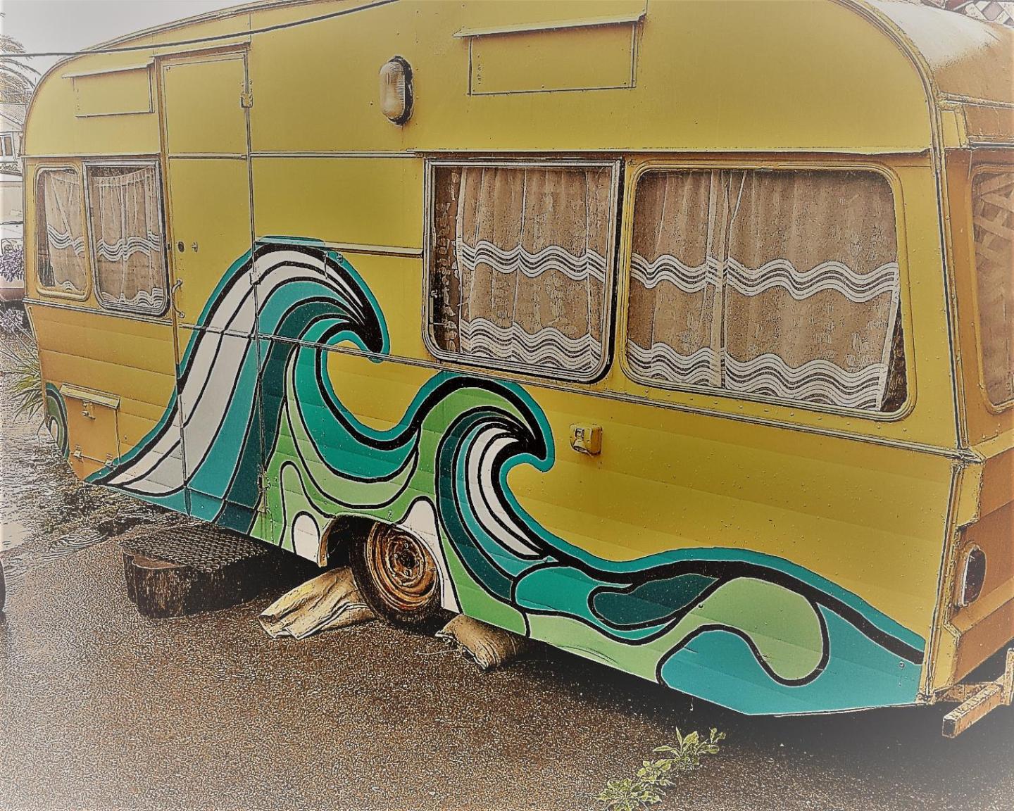 Bazil's Backpackers Bbh Hostel & Surf School 3