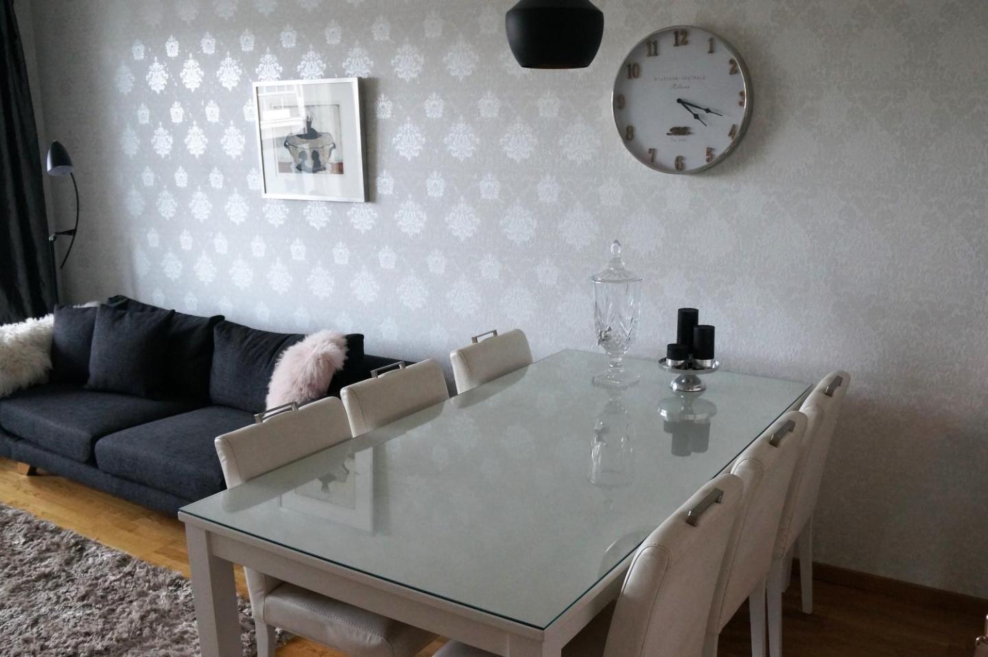 High Quality 3 Rooms + Sauna In The City Center 5