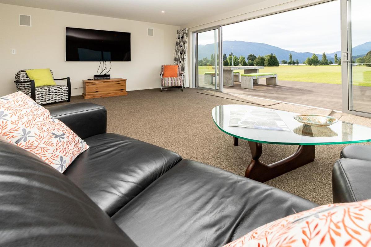 Poppa Pete's - Te Anau Holiday Home 3