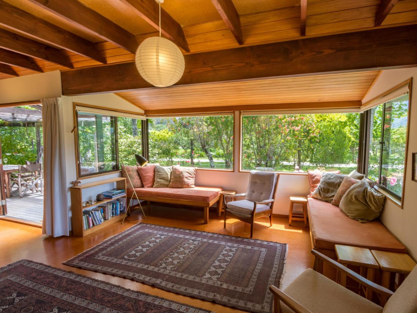 Secret Garden Lodge - Marahau Holiday Home 2