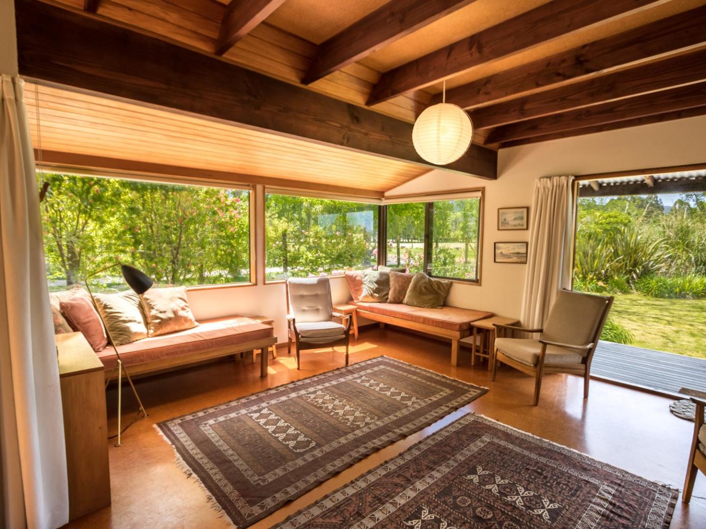 Secret Garden Lodge - Marahau Holiday Home 3