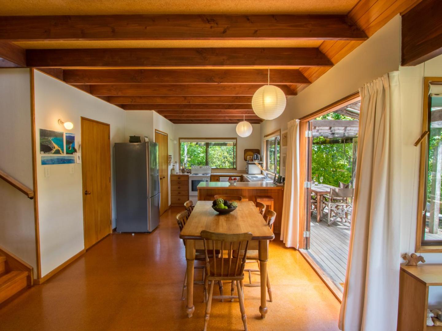 Secret Garden Lodge - Marahau Holiday Home 5