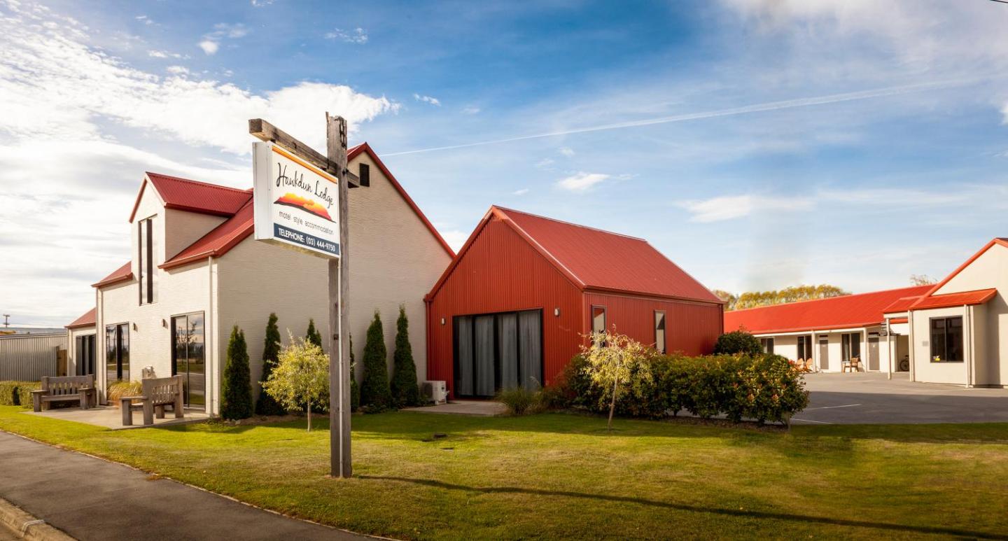 Hawkdun Lodge Motel 1