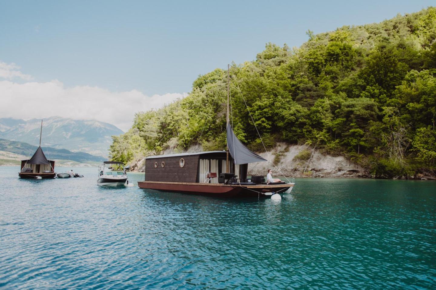 Boat 1 bedroom, with garden