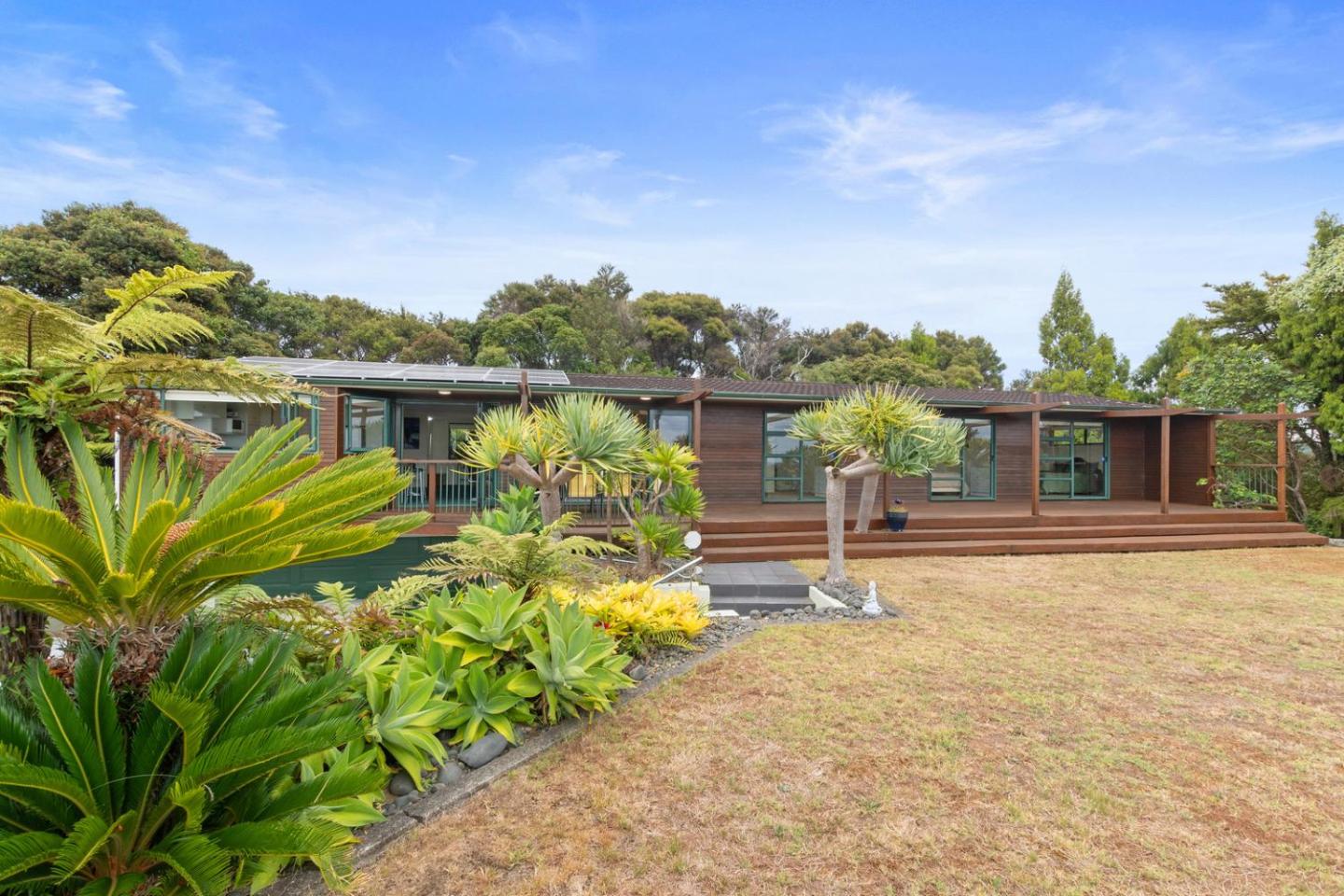 Breezy On Broadview - Opua Holiday Home 1