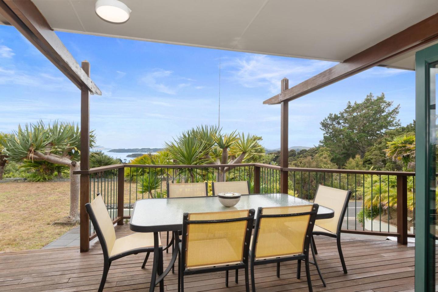 Breezy On Broadview - Opua Holiday Home 2