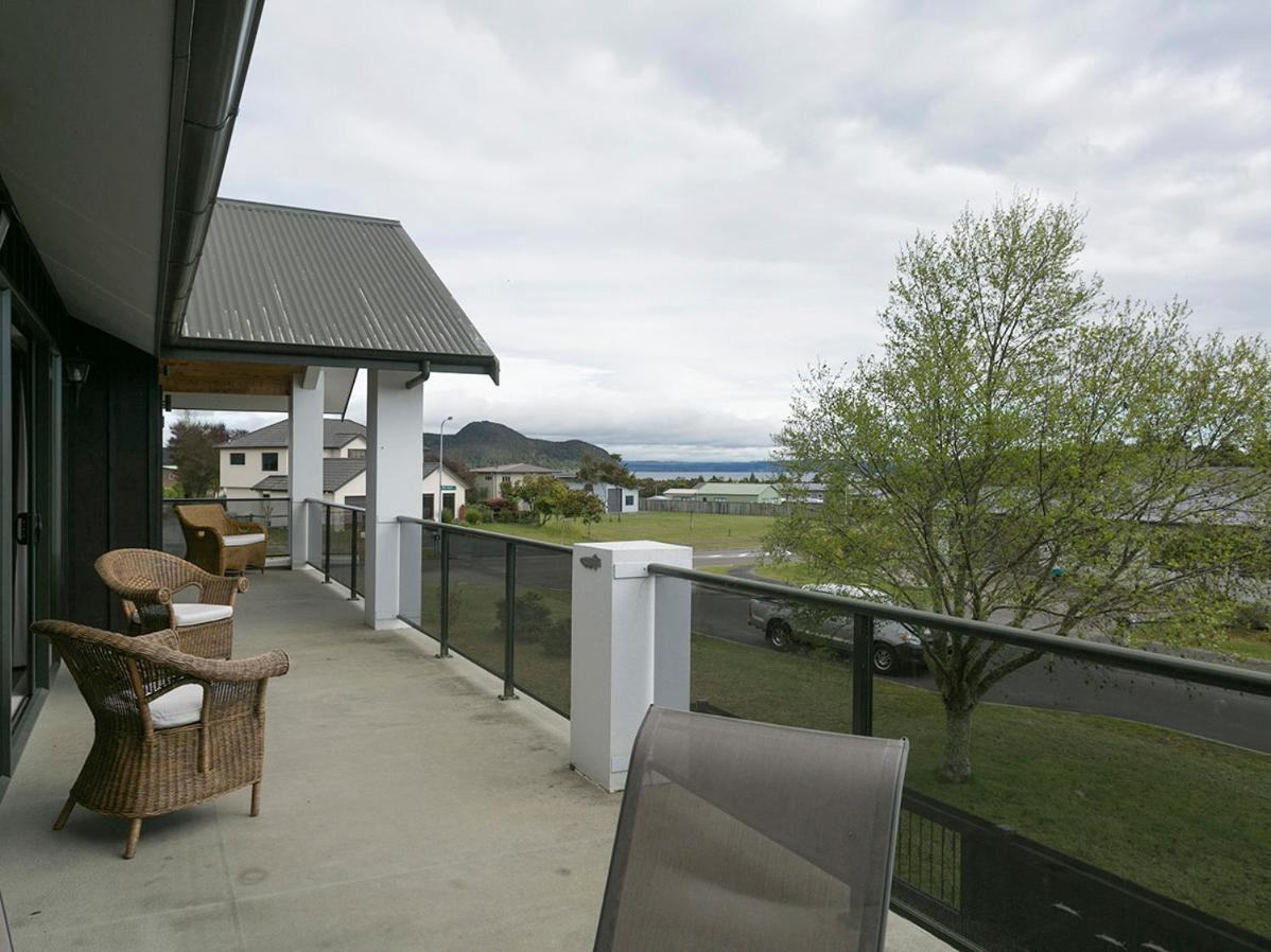 Lake Magic - Motuoapa Holiday Home 1
