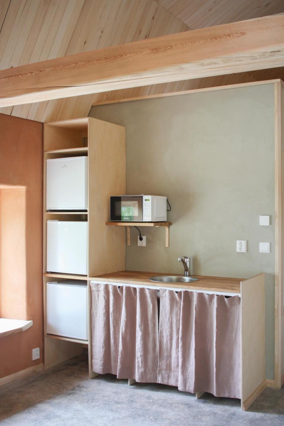 Pinewood Guesthouse 5