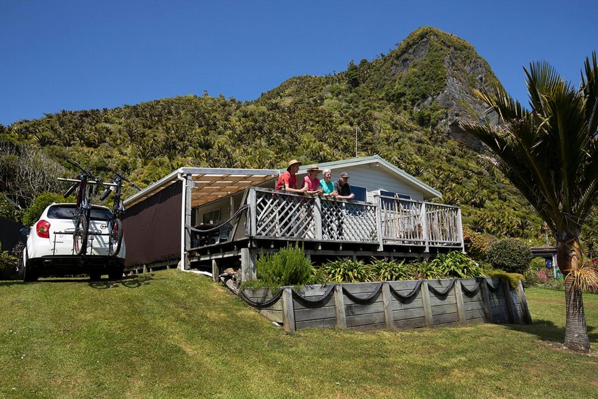Nikauscapes - Hot Tub In Punakaiki Village 2
