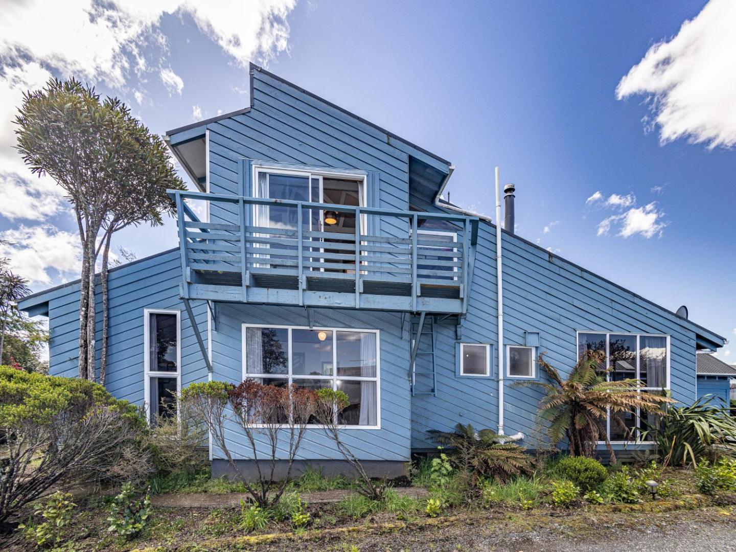 Ariki - National Park Holiday Home 1