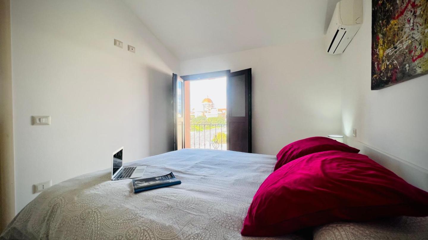 Case vacanze & Airbnb Solanas | cozycozy