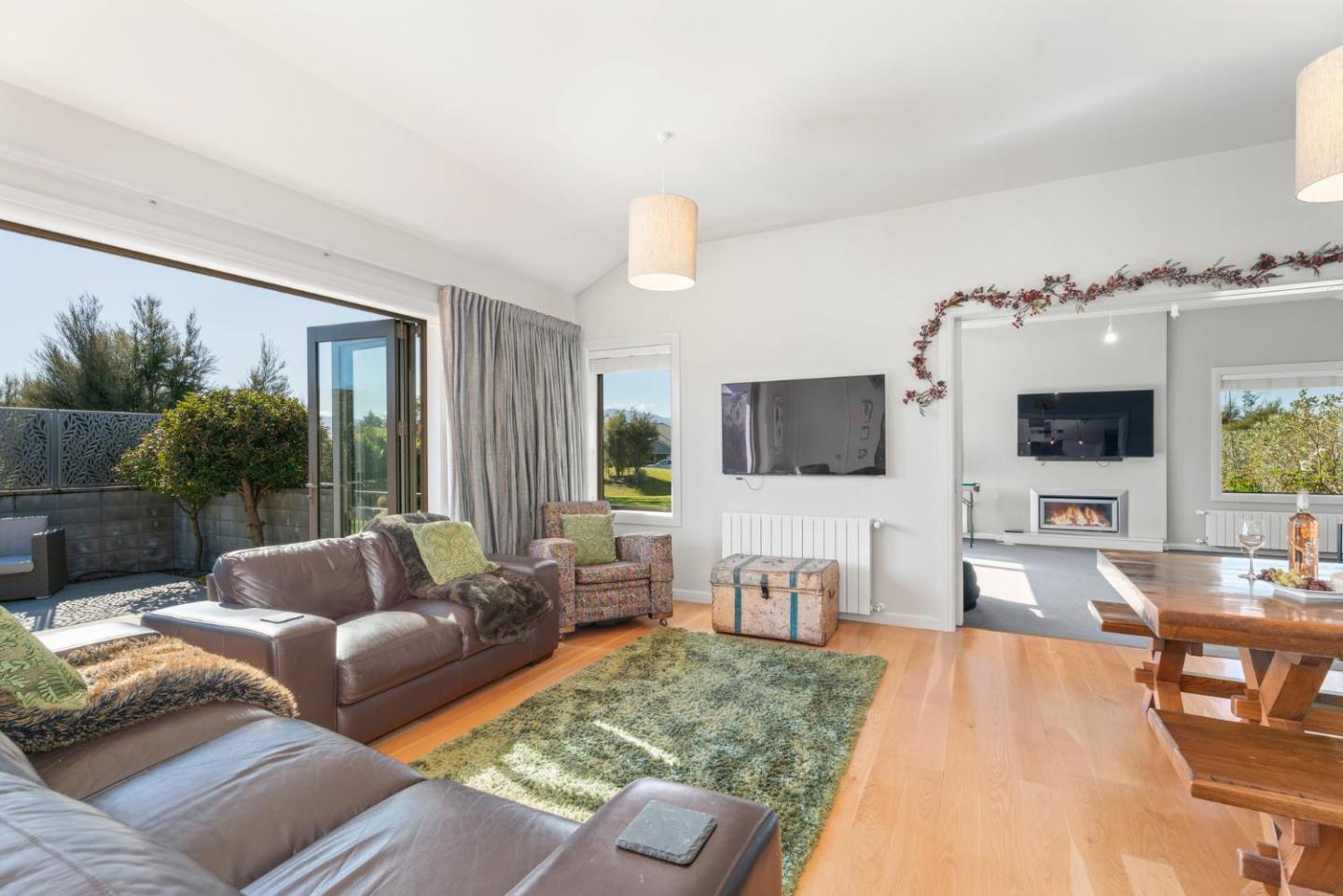 Cedar Sanctuary - Albert Town Holiday Home 3
