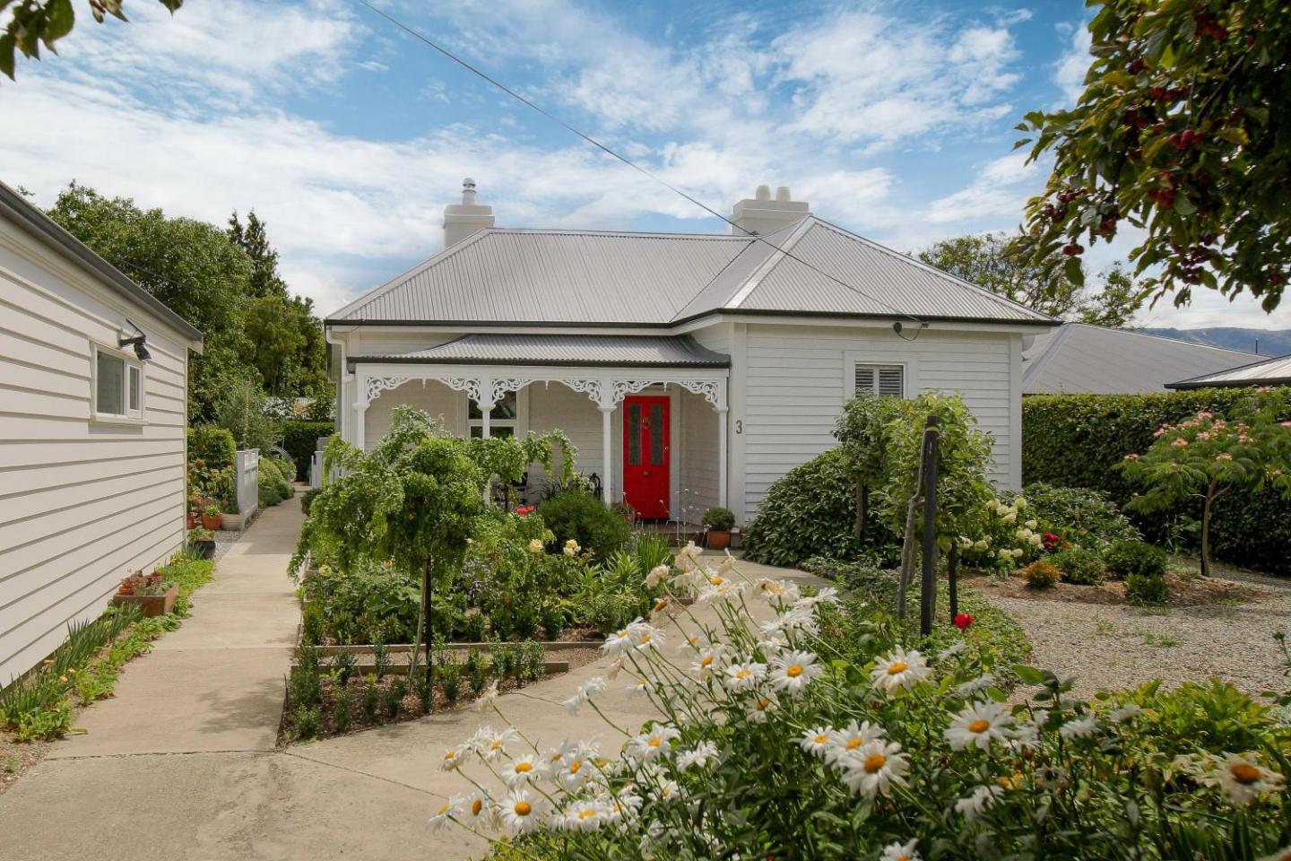 Victorian Villa - Cromwell Holiday Home 3