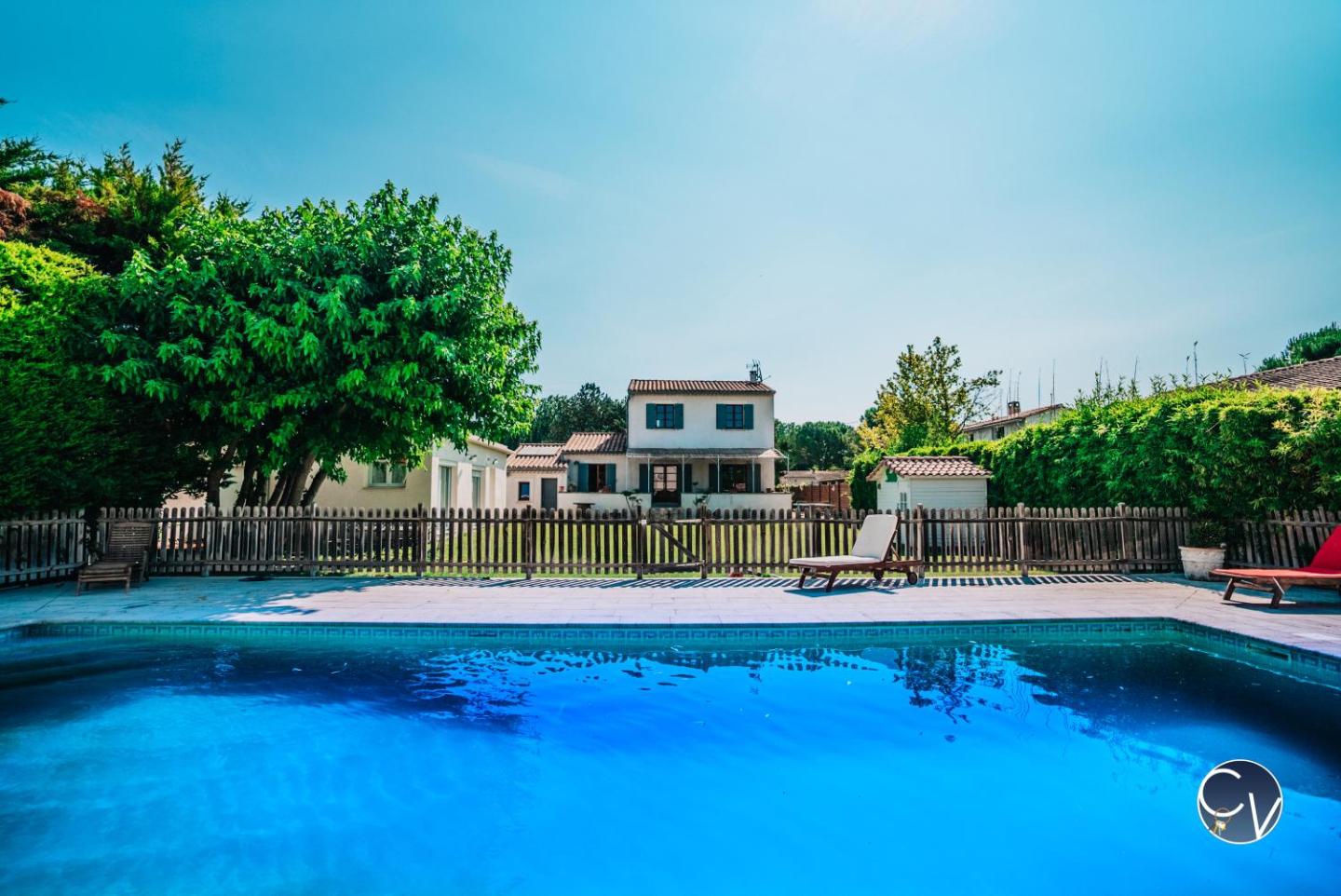 Villa Le Thor Piscine Billard Sauna Et Jacuzzi