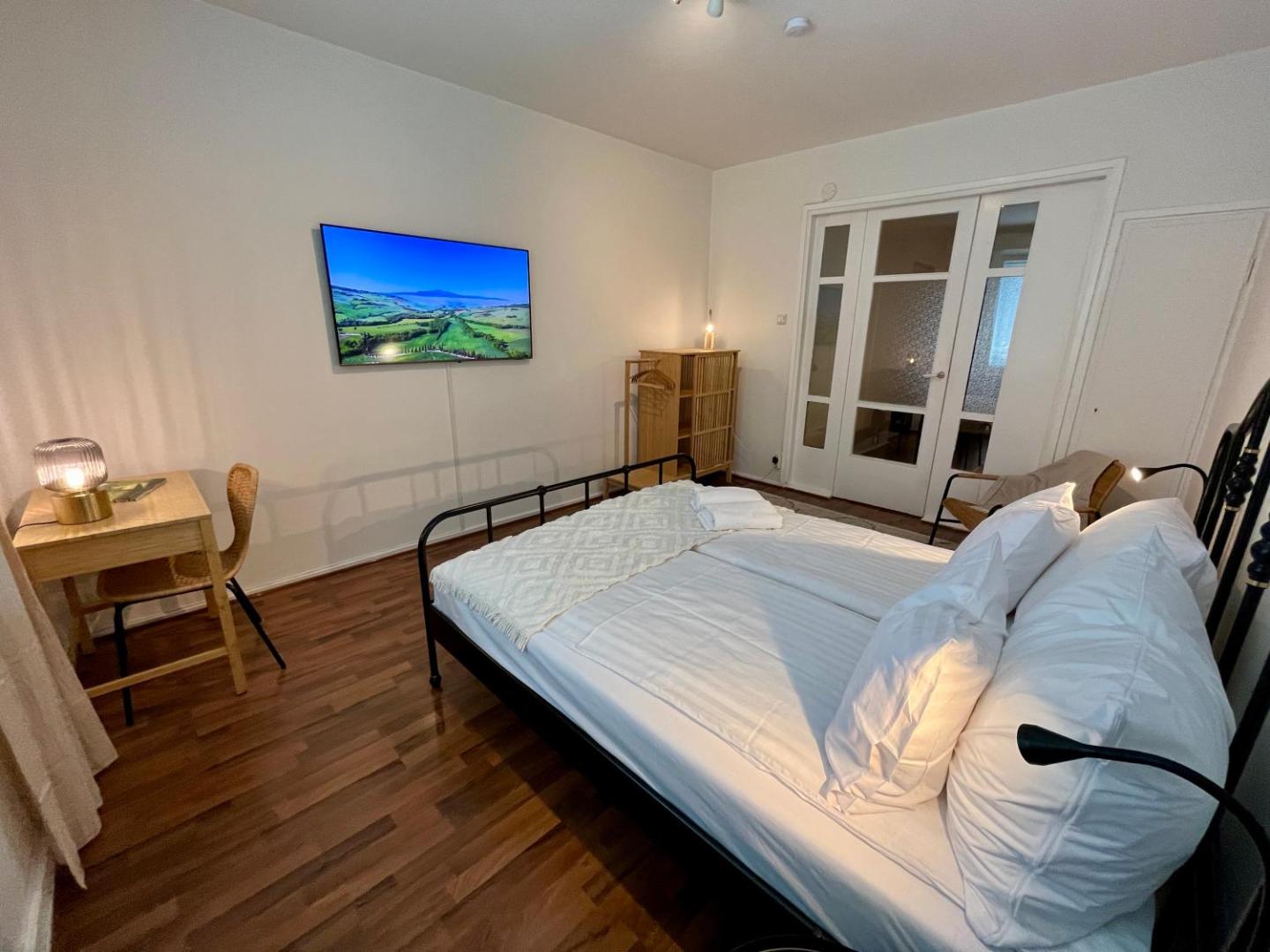 Hogland Apartments - 3 4