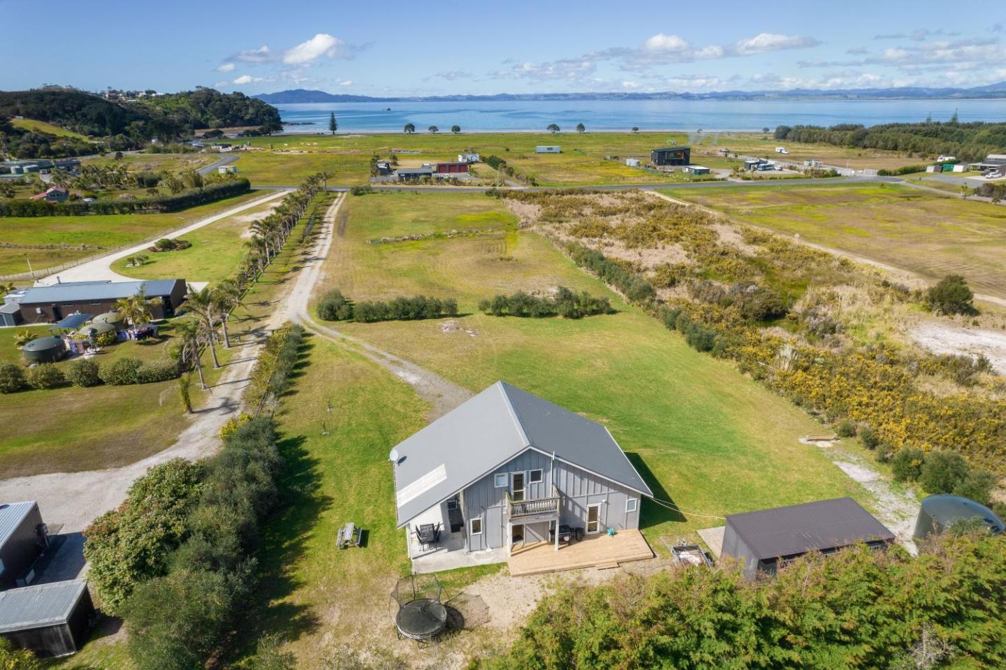 Tokerau Magic - Karikari Peninsula Holiday Home 1