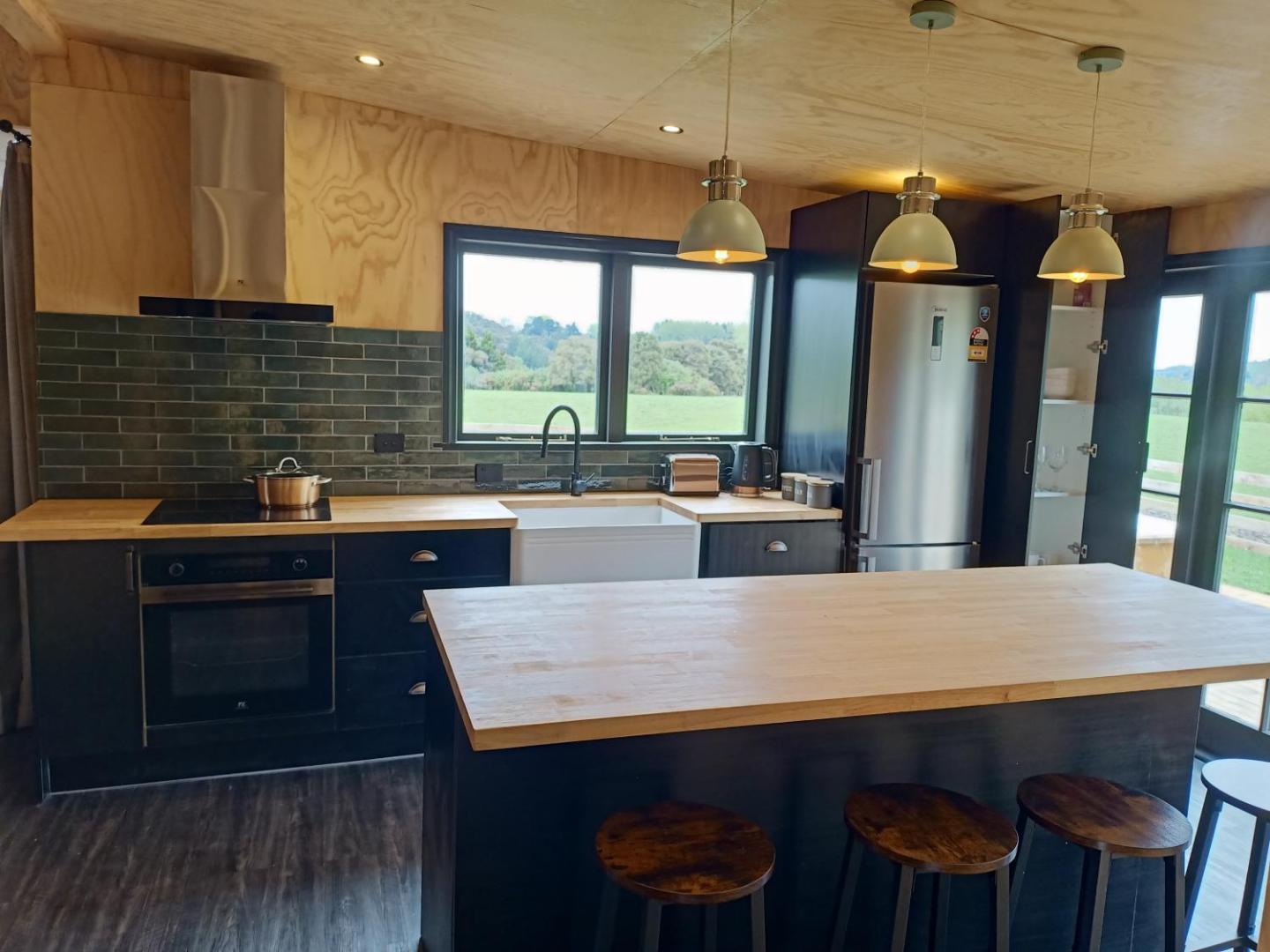 Renagour Cottage - Farmstay With Hot Tub! 3