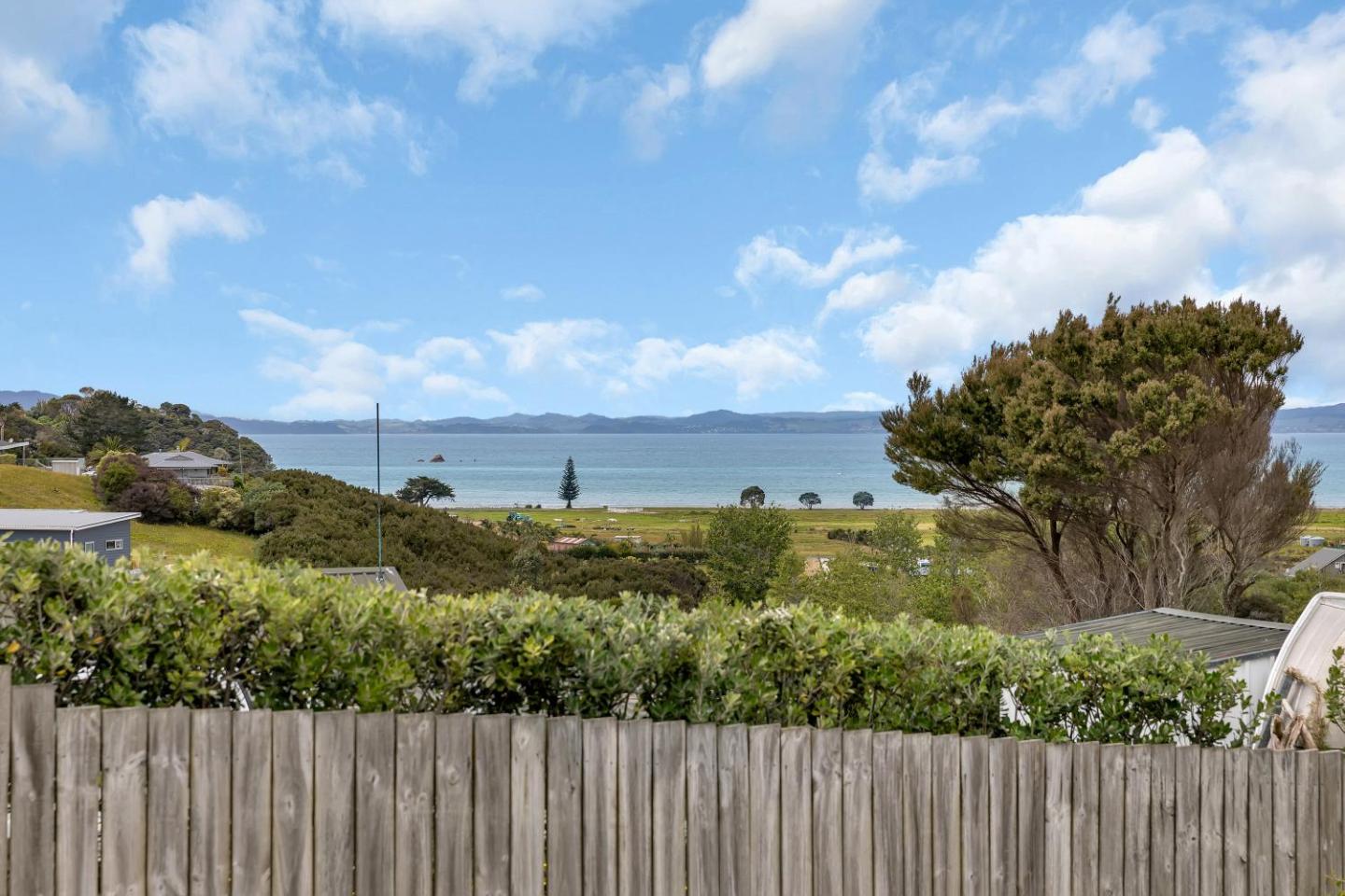 The Mermaid's Rest - Whatuwhiwhi Holiday Home 5
