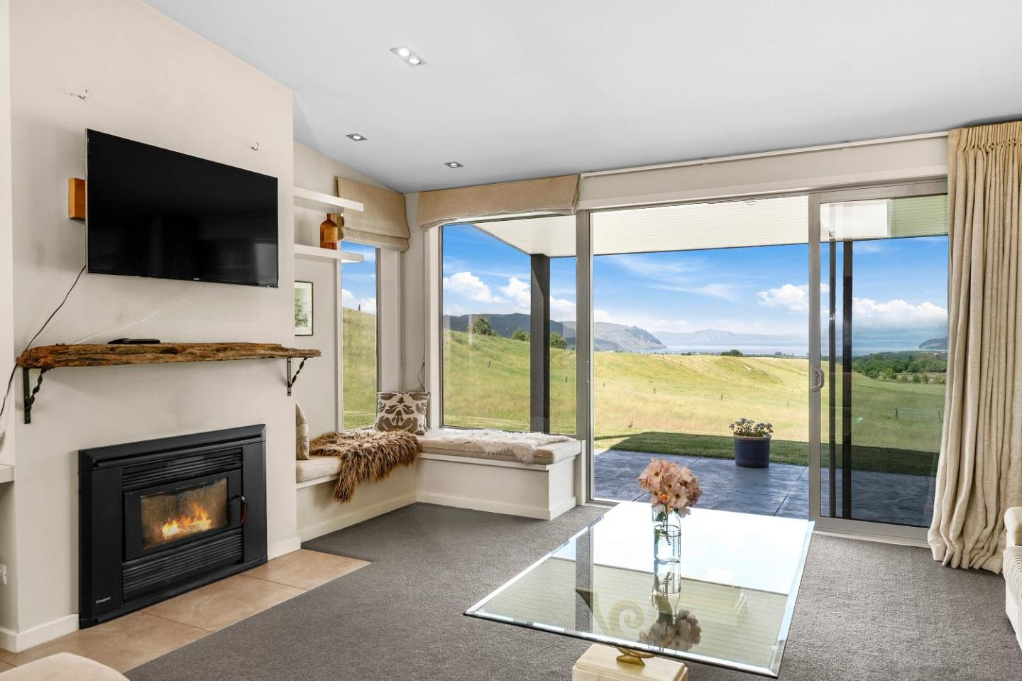 Hepina Heights Retreat Taupo Kinloch 1