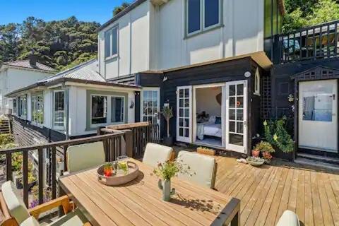 Seaglass Cottage 2