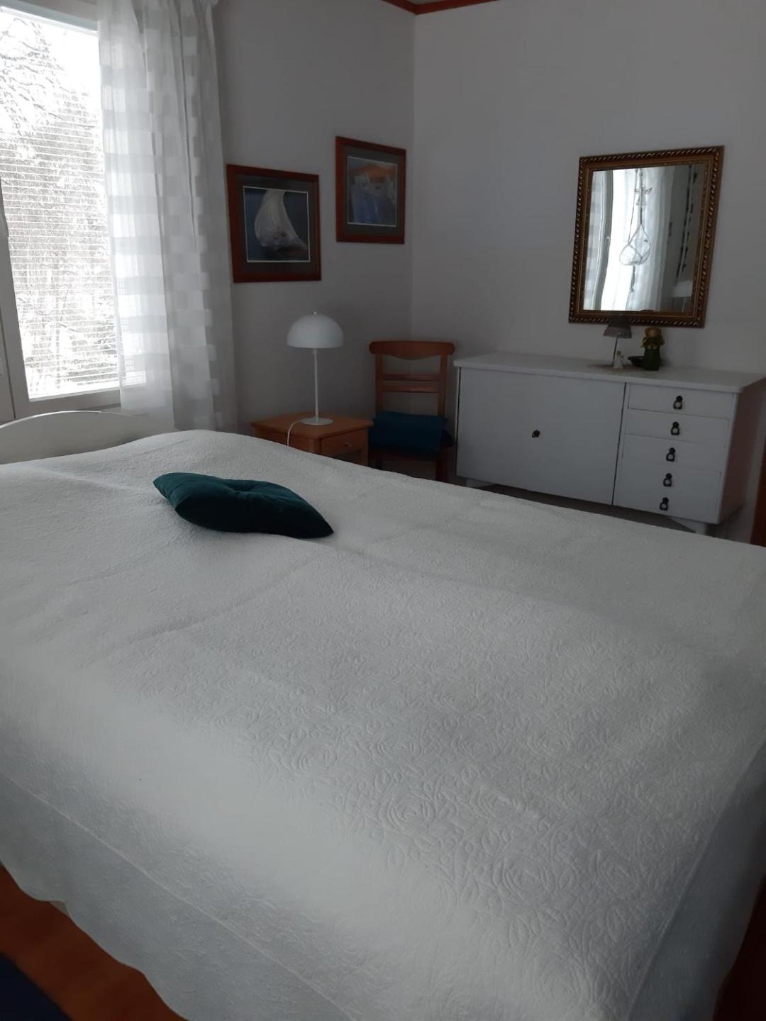 Puutarhahuoneisto Casinonsaari 4
