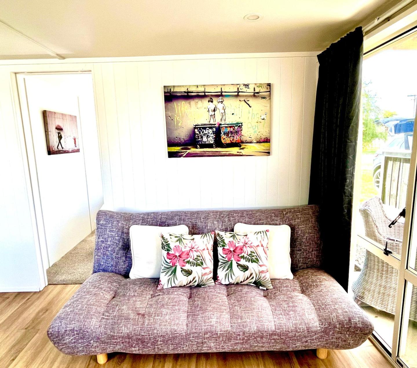 Little Running Bear Cottage - Comfy And Cozy 3