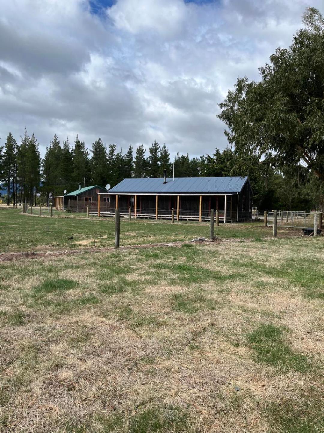 Sherwood Ranch Cottages - 405 Woodbank Road 2