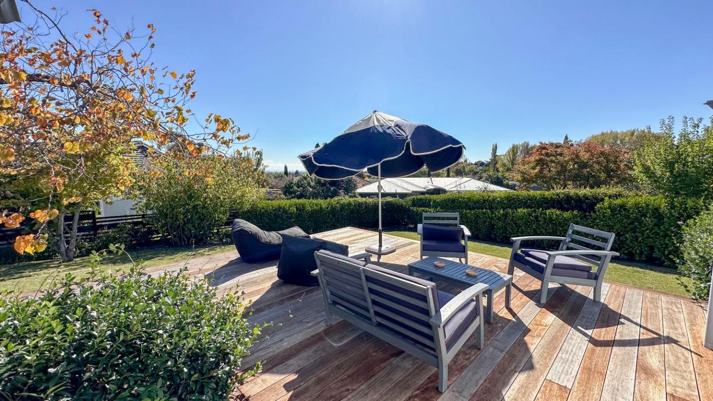 Sunset Sanctuary - Havelock North Holiday Home 1
