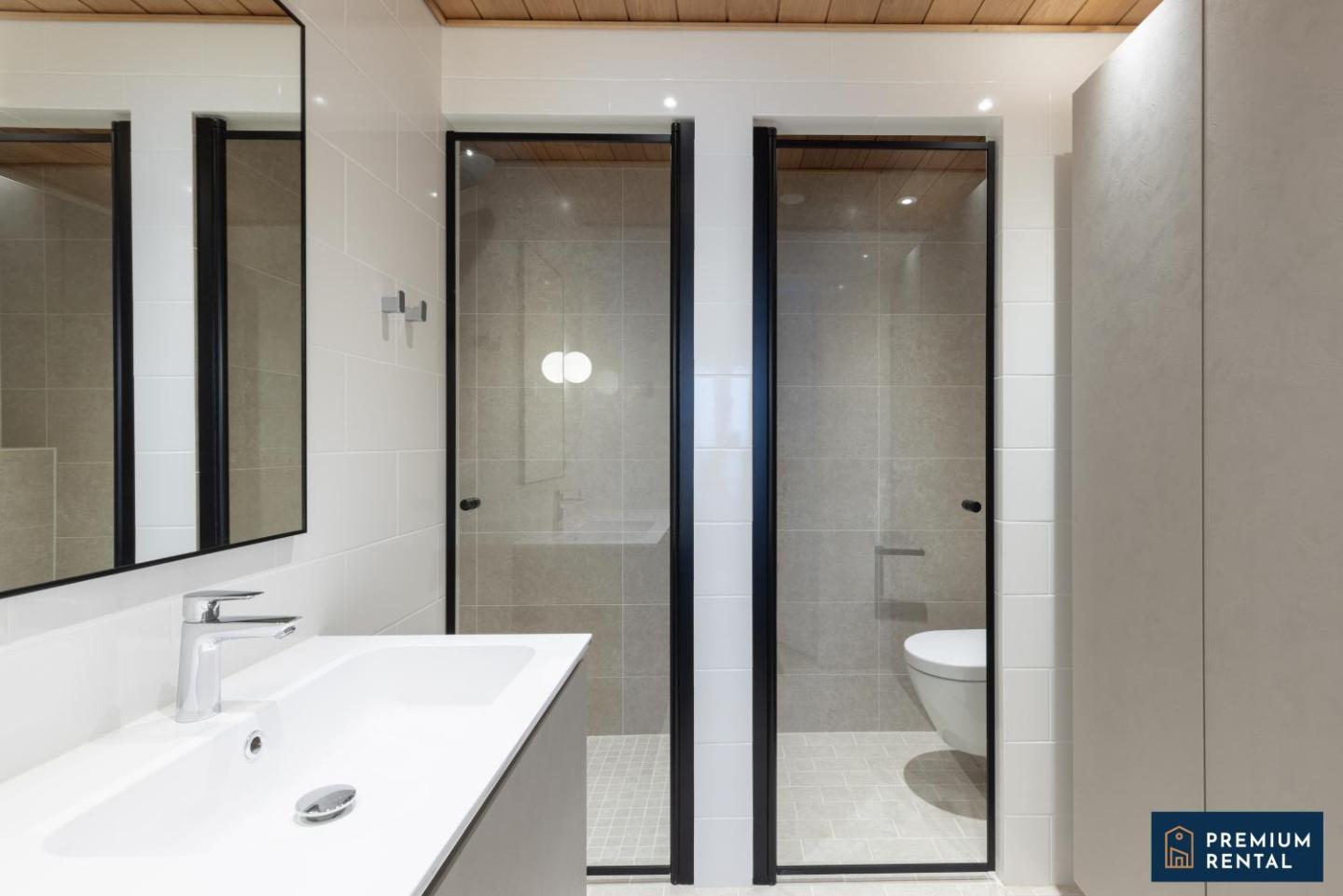 C44 Ultimate Luxury Waterfront Penthouse 2