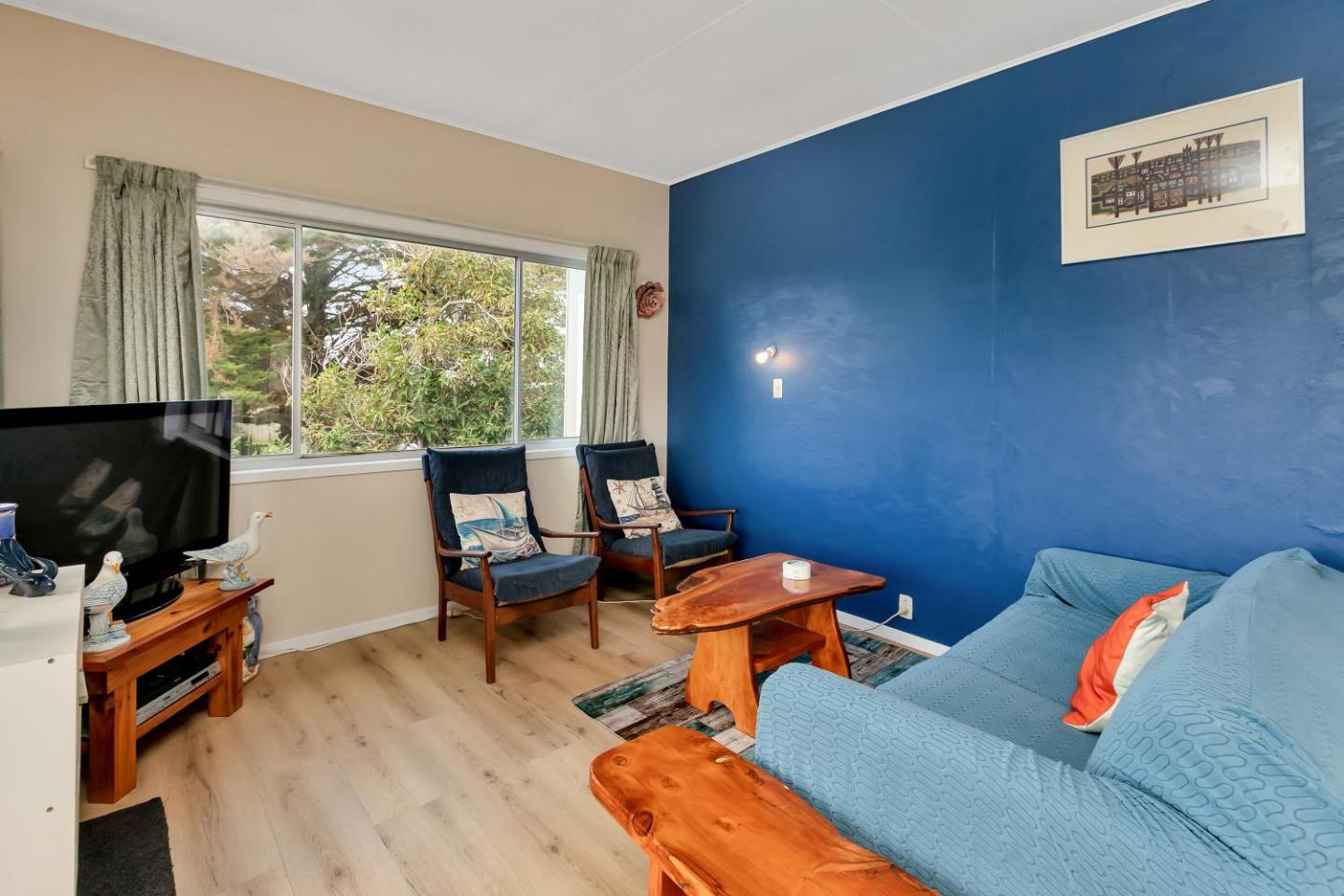 Patsy Cottage - A Charming 1960s Kiwi Bach Near Kaitaia 5