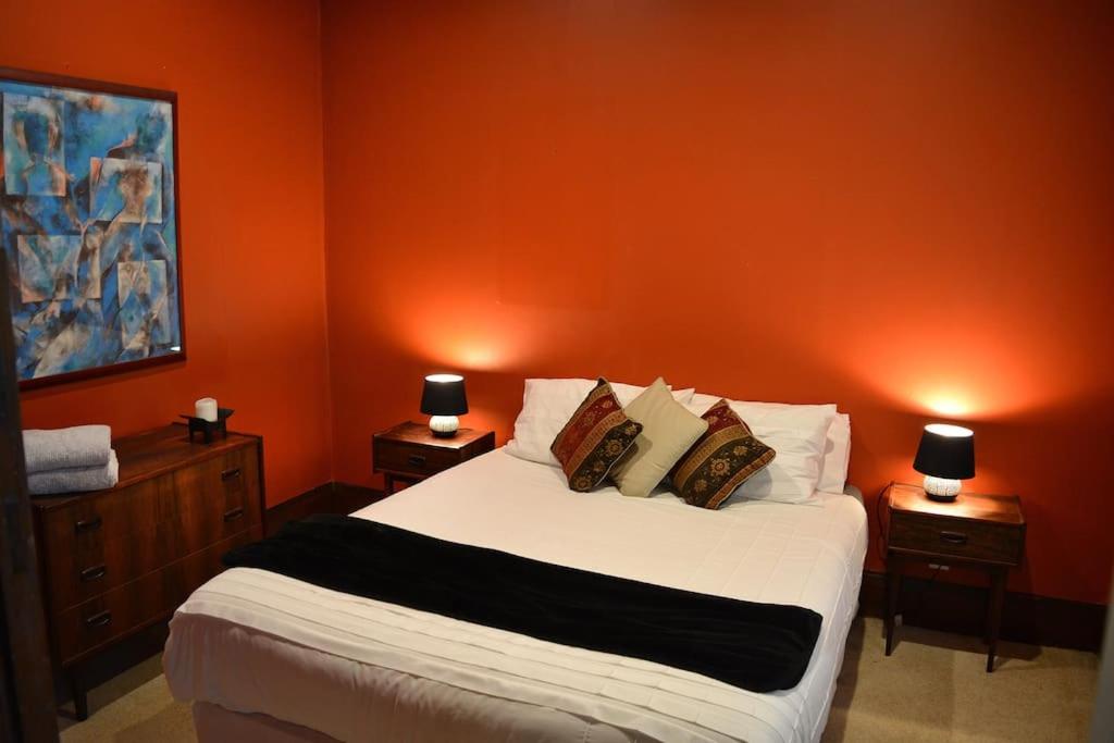 Riverlea Cottage - Cosy, Comfy, Quiet, Central 2