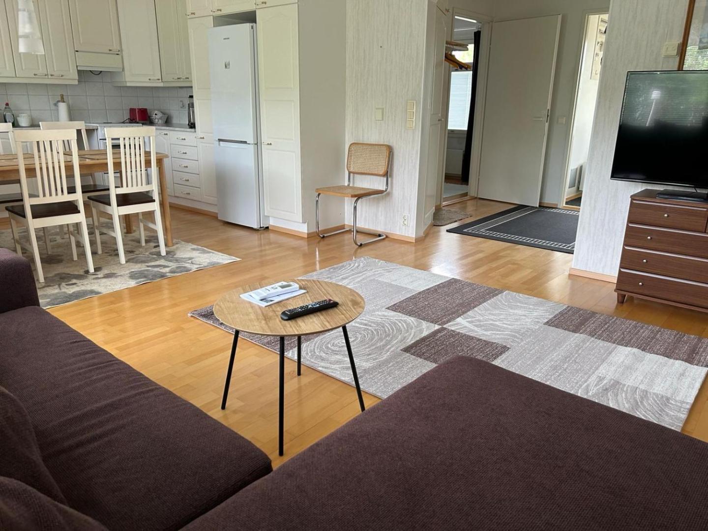 Rivitalokaksio 52m2 Sauna, Autokatospaikka, Pyykinpesukone, Ilmastointi 5