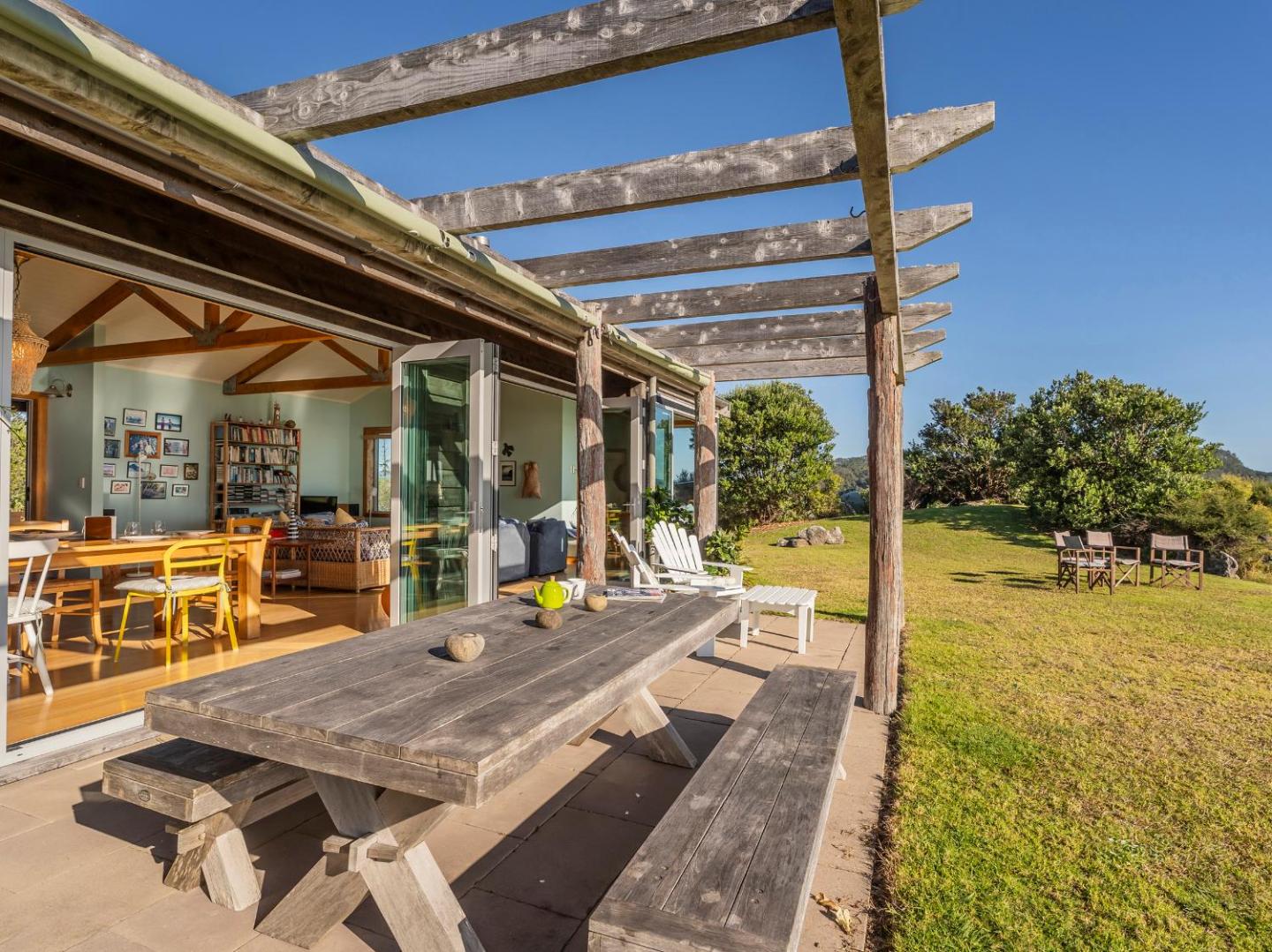 The Grandstand - Hahei Holiday Home 2