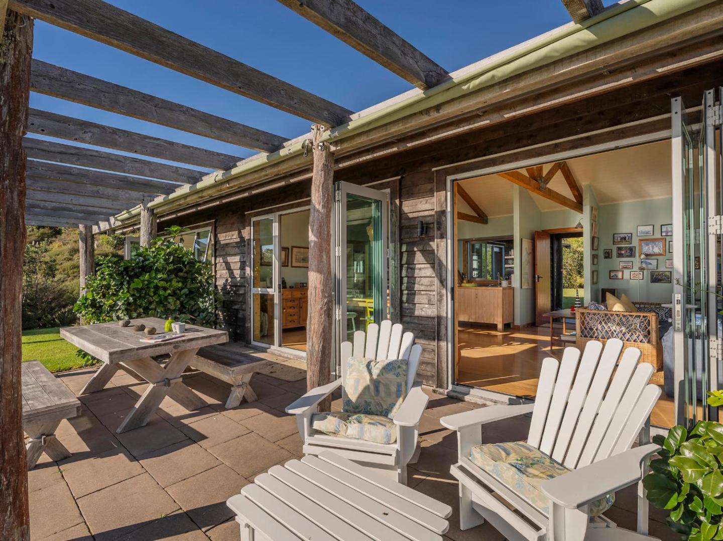The Grandstand - Hahei Holiday Home 5