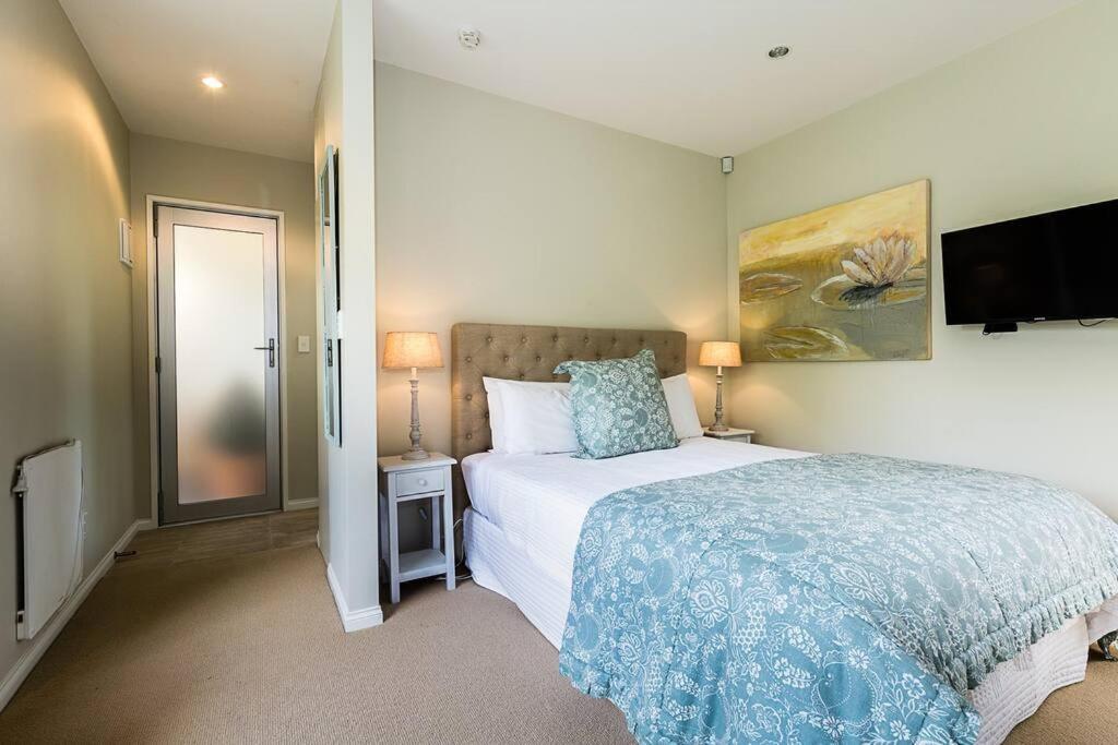 Nestled Amongst Nature In Havelock North 5