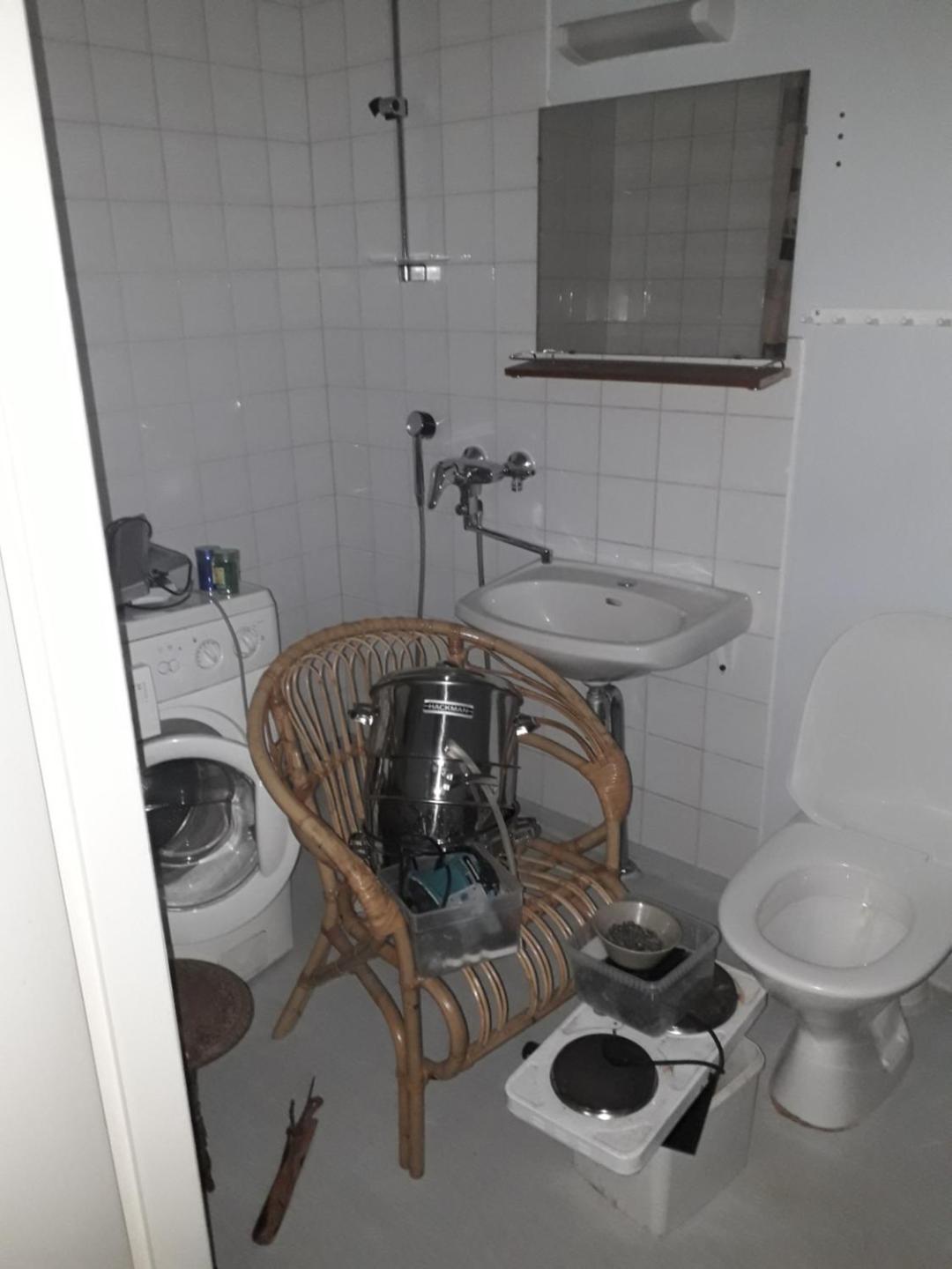 Rowhouse For 4 People With 2 Rooms 2