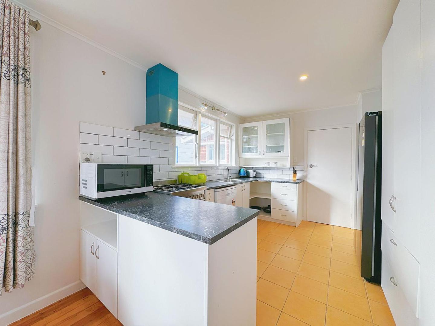 Charming Spacious 4 Br House 5