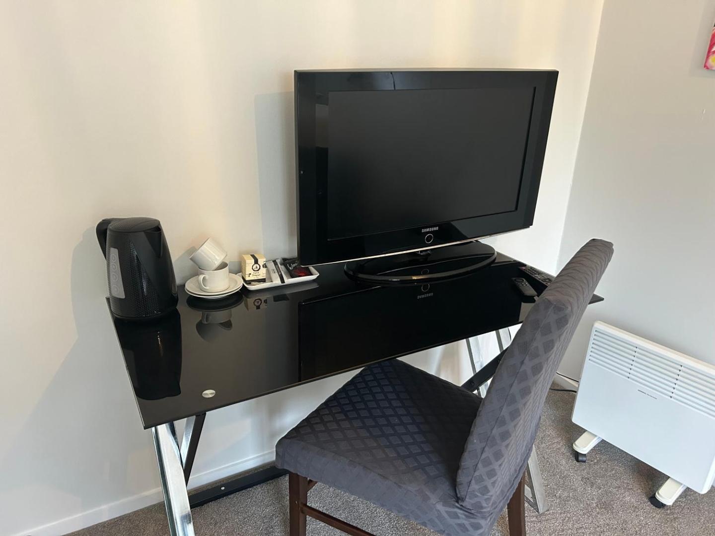 Guest Suite - Walk To Havelock North Village 5