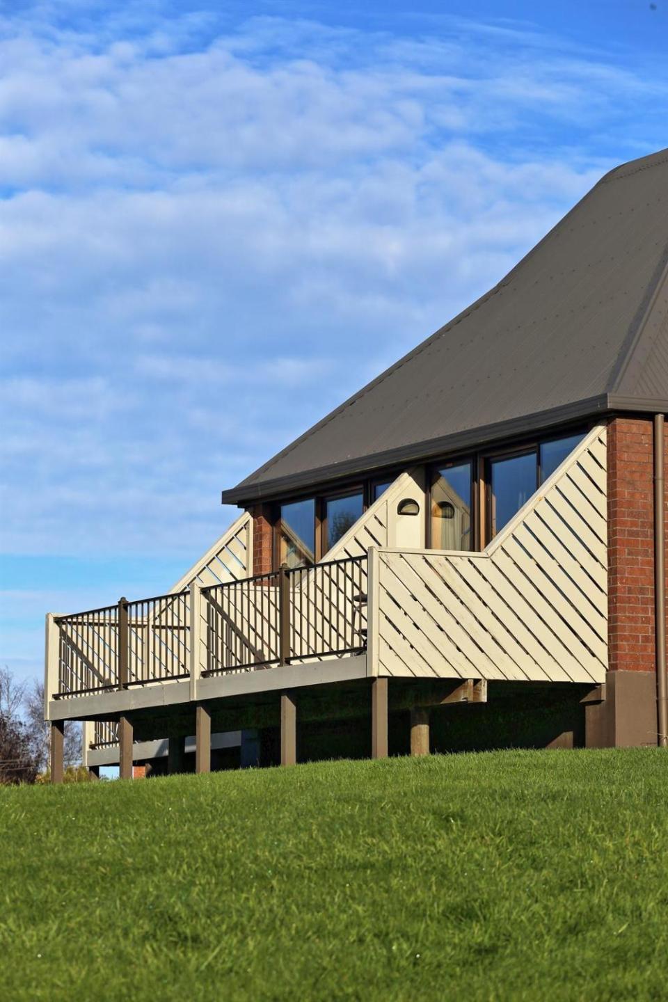 Rosebank Lodge 2