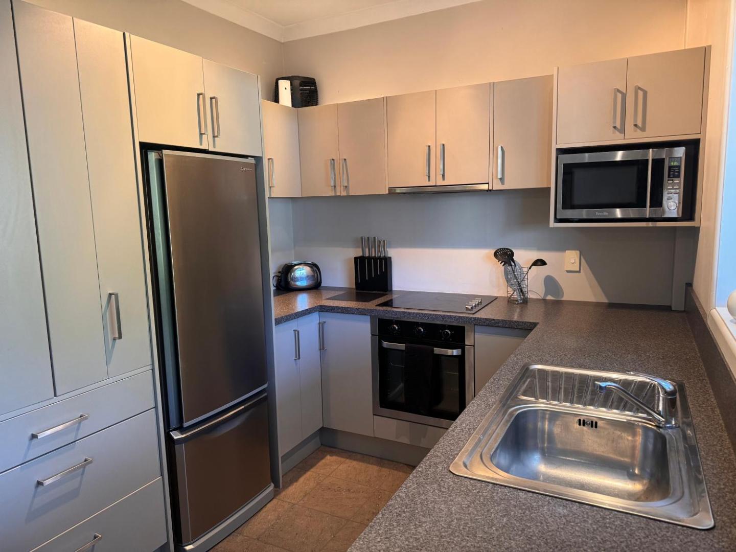 Inner City Picton Apartment! 5