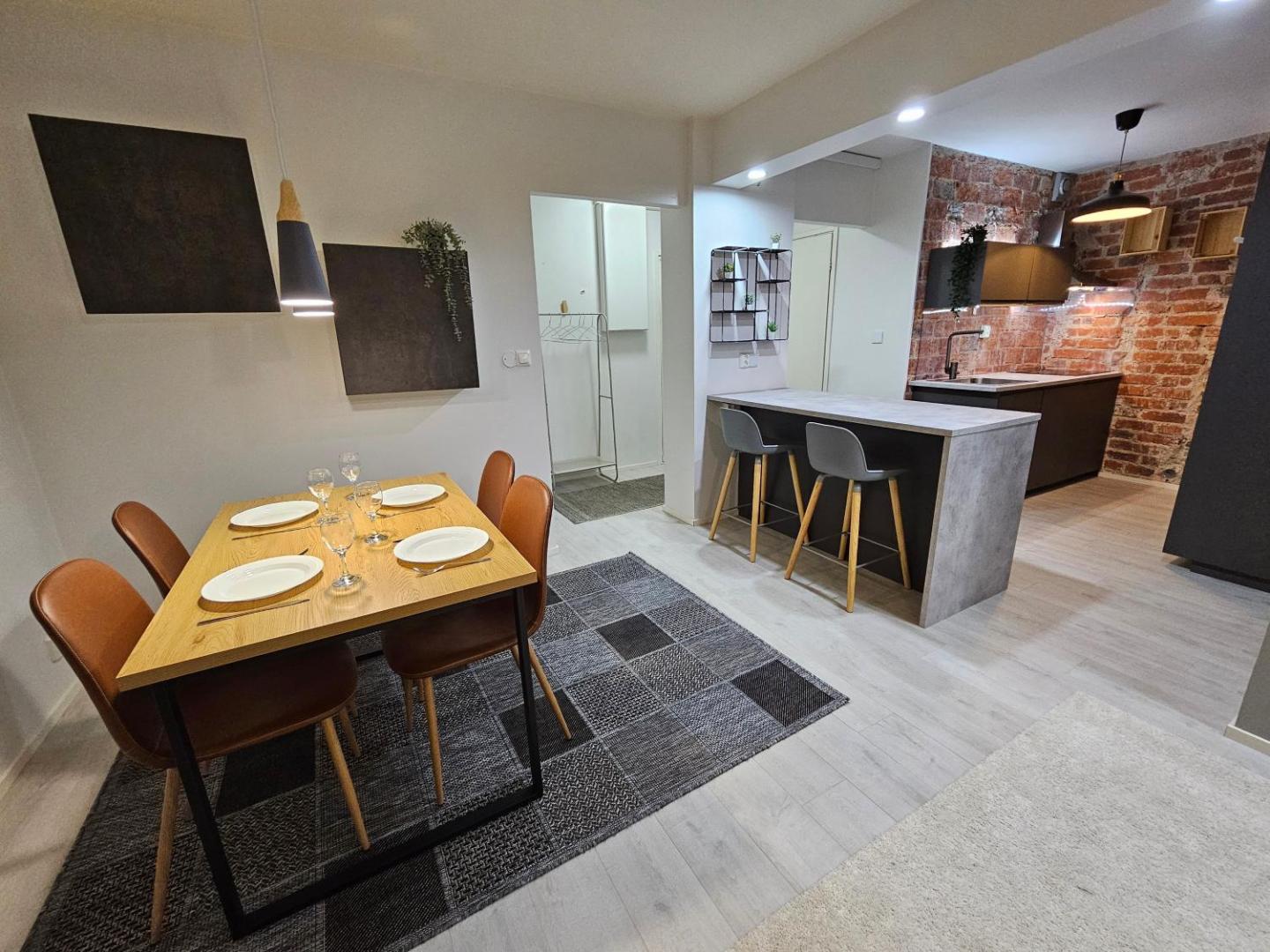 Tampere Central Cozy Stay - Free Parking, Two-room Apartment And Fully Equipped 2