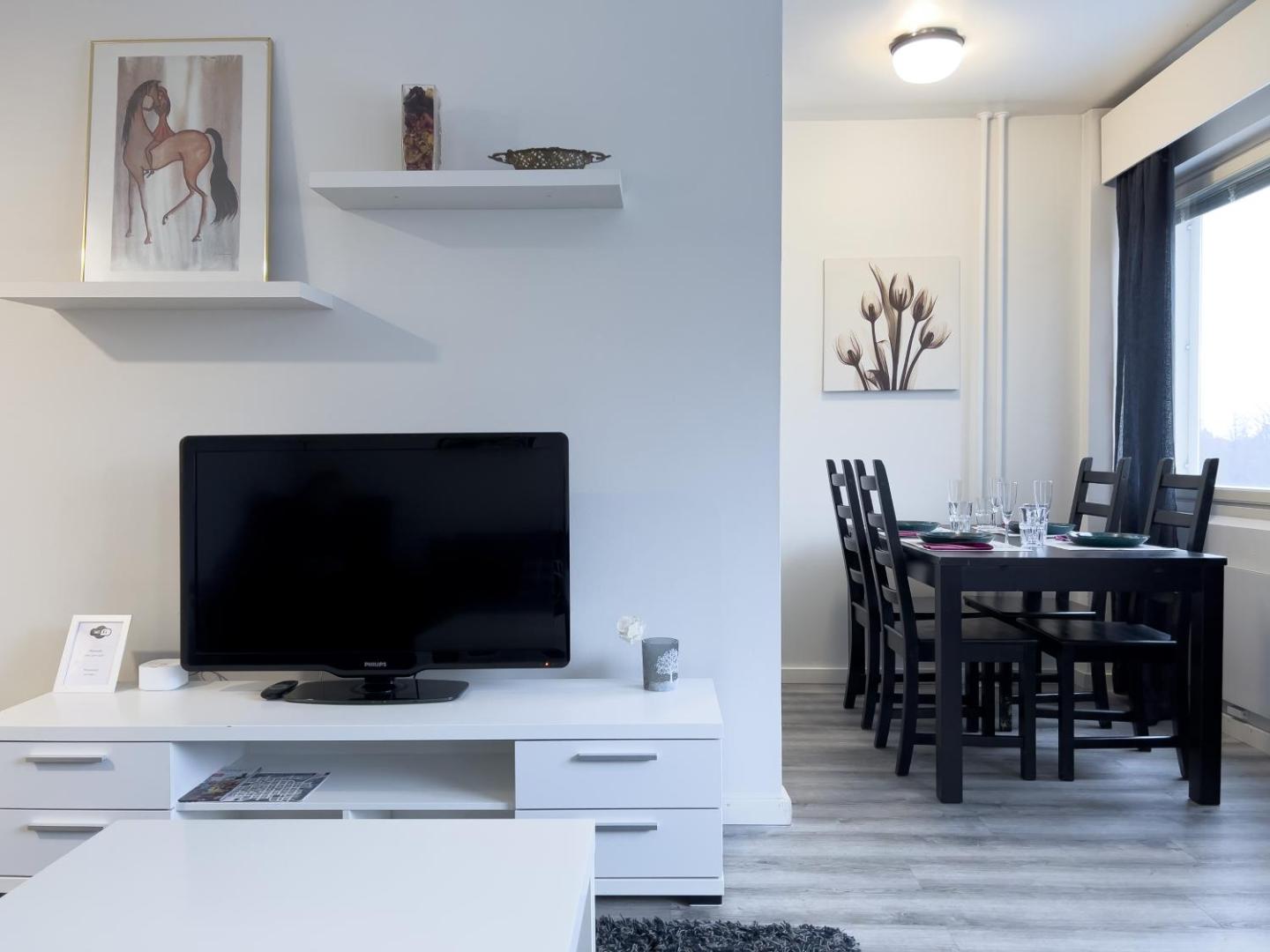 Cozy 1br City Centre Home With Free Parking 5