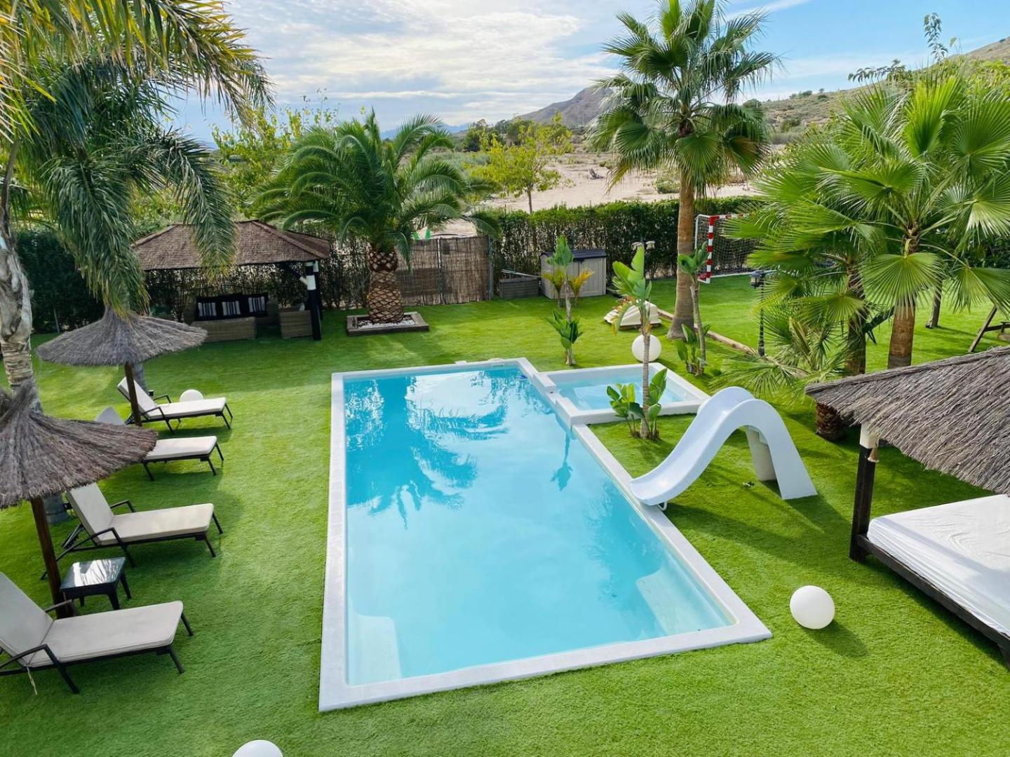 Villa 3 habitaciones, con jacuzzi